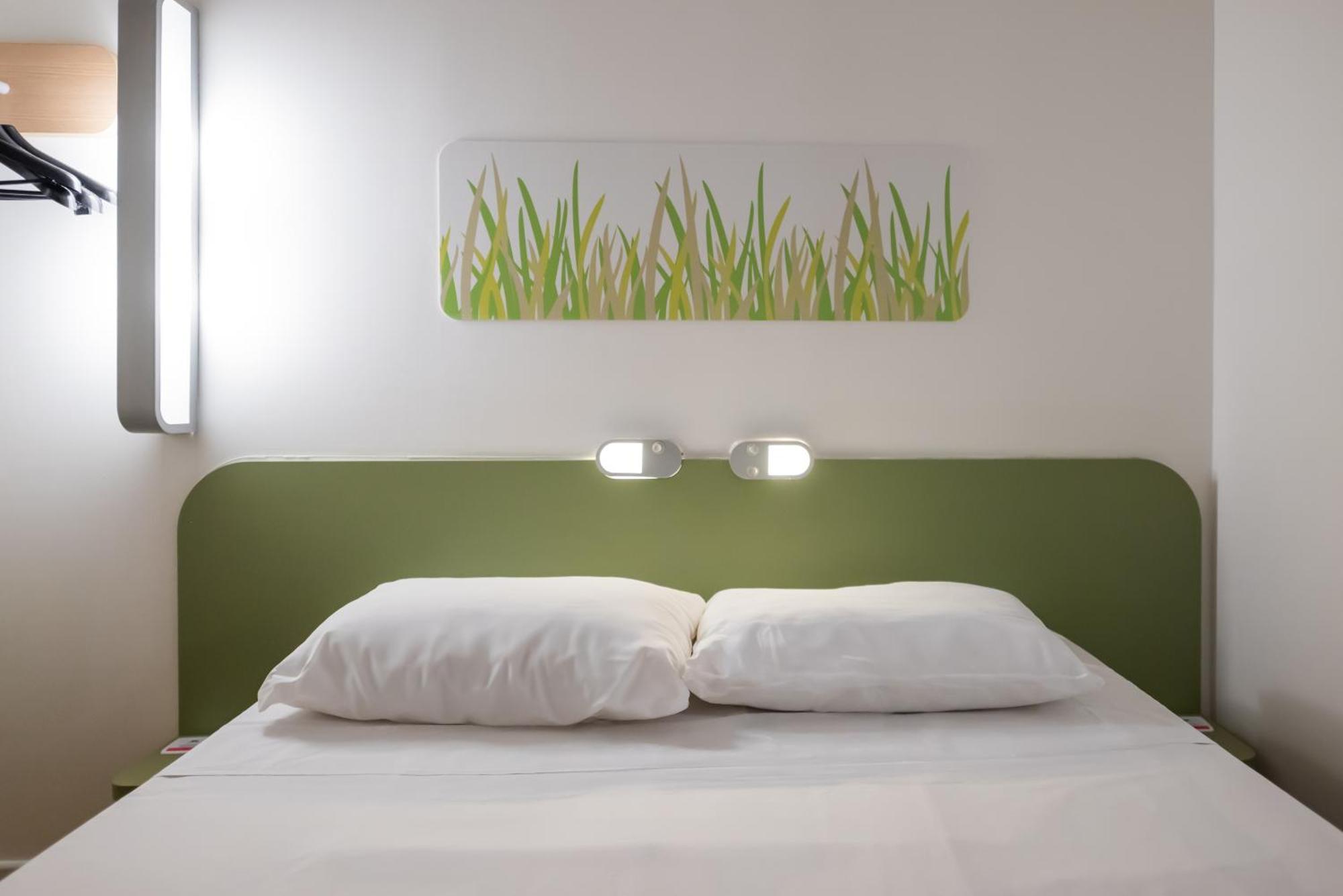 Quarto Duplo Standard